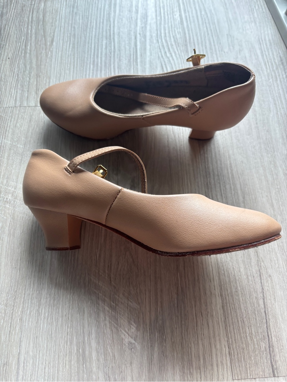 Theatricals Tan Character Shoes 4.5